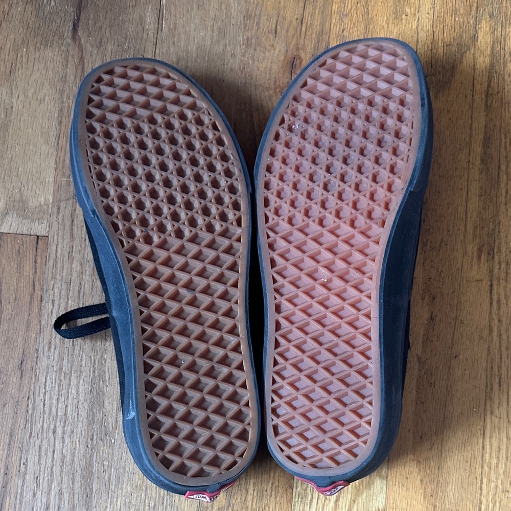 Vans Black Low-Top Canvas Sneakers - Picture 3 of 5